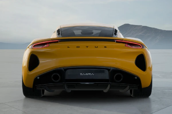 emira-my26-listcontent-rear-mobile.webp