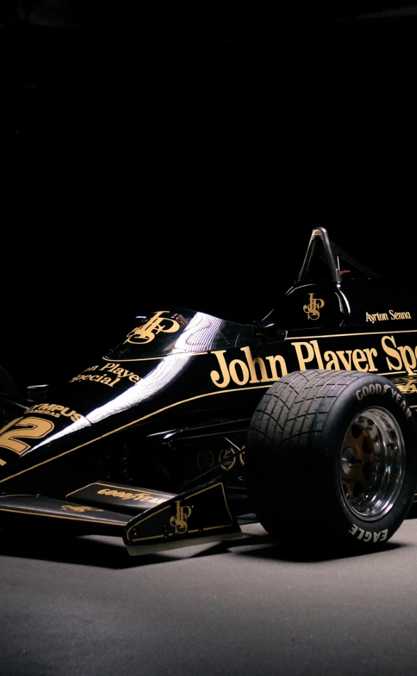 racecars-shared-gallery-mobile.webp