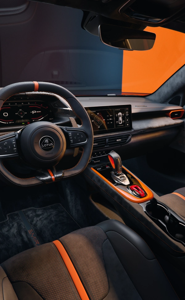 emira420s-interior-1-mobile.webp